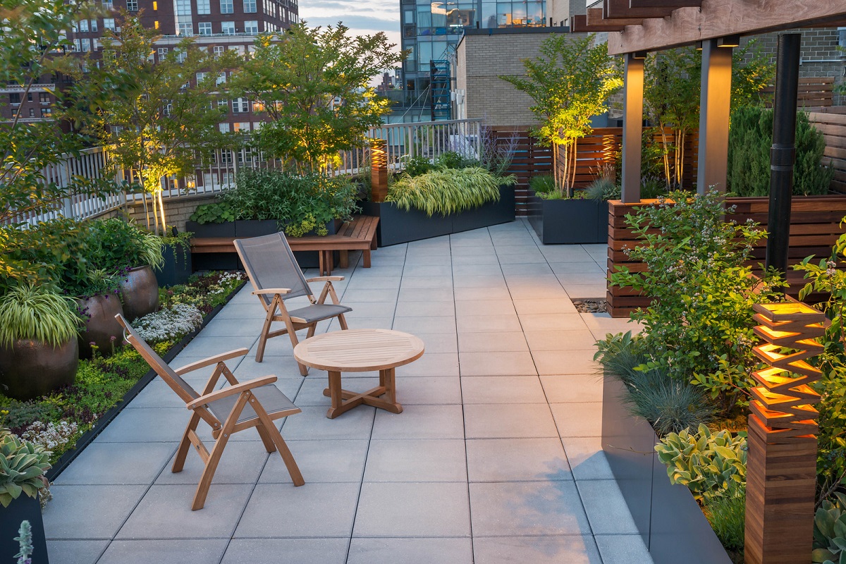 Rooftop Farms & Vertical Gardens
